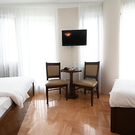 Hotel "Jkc Banja Luka" Экстерьер фото
