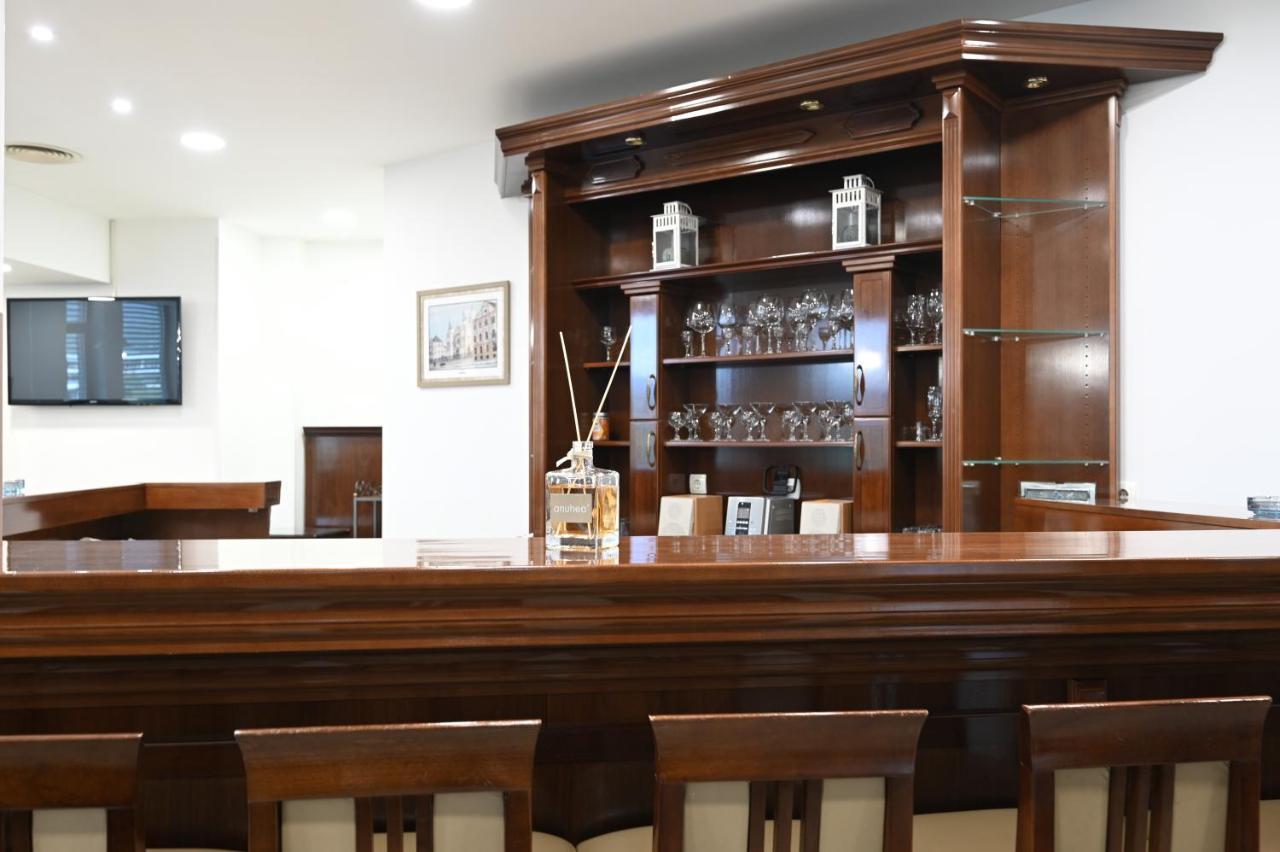Hotel "Jkc Banja Luka" Экстерьер фото